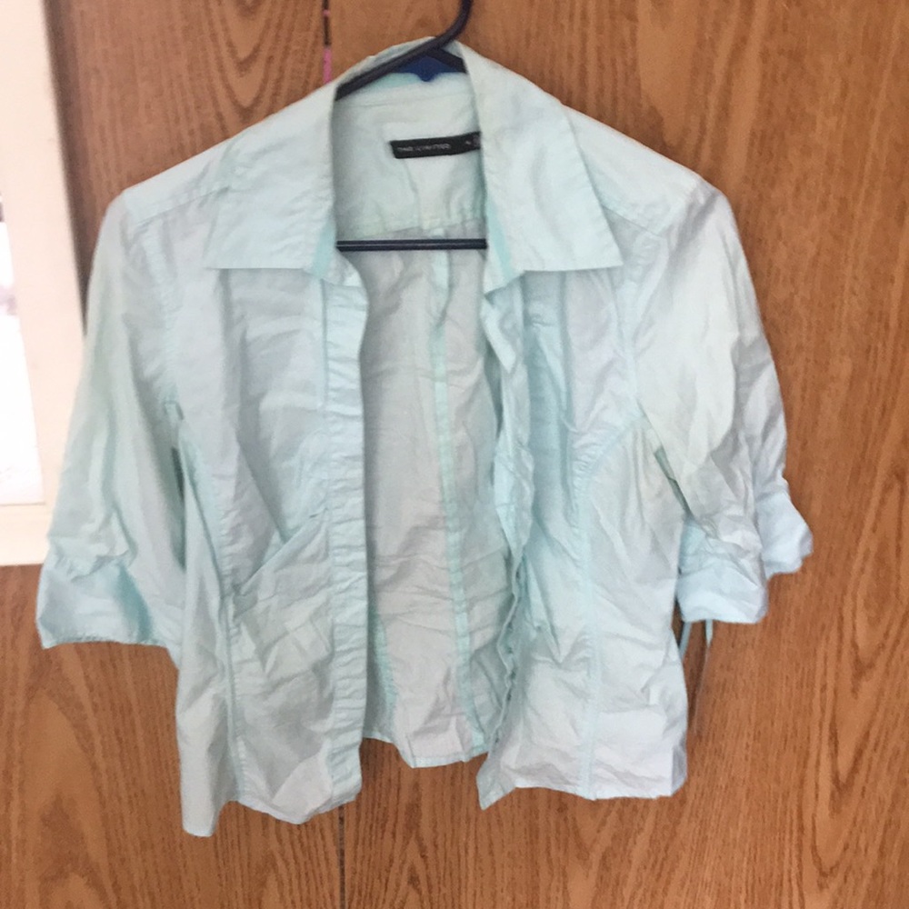 Clasp to close spring top